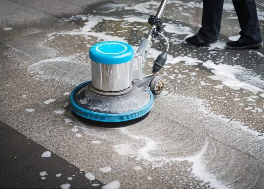 warehouse cleaning Profesionalios patalpų valymo paslaugos Kaune Patikimi valymo sprendimai jūsų namams ir verslui Kaune. Aukščiausi švaros standartai ir individualus dėmesys kiekvienam klientui.